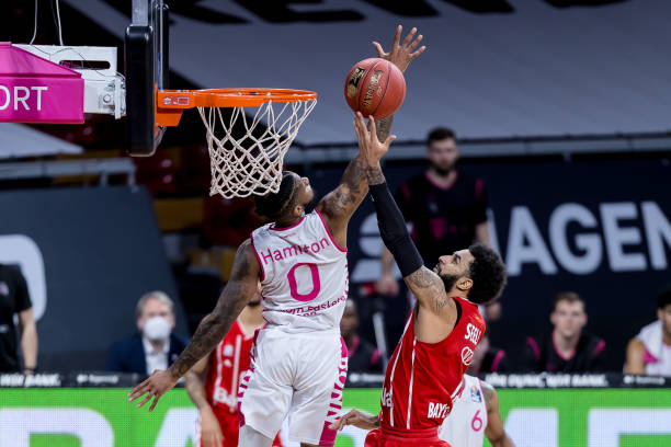 在现代篮球 在现代篮球