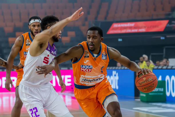 他精准的头 他精准的头